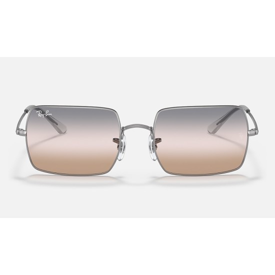 RECTANGLE 1969 BI-GRADIENT
Lenses: Pink/Grey Gradient  +  Frame: Gunmetal