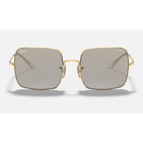 SQUARE 1971 MIRROR EVOLVE
Lenses: Dark Grey/Gold Photochromic Mirror  +  Frame: Shiny Gold