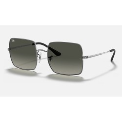 Square 1971 @collection
Lenses: Grey Gradient  +  Frame: Gunmetal