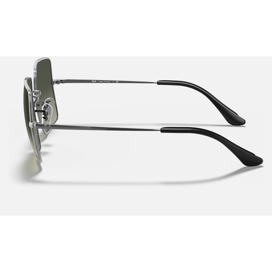 Square 1971 @collection
Lenses: Grey Gradient  +  Frame: Gunmetal