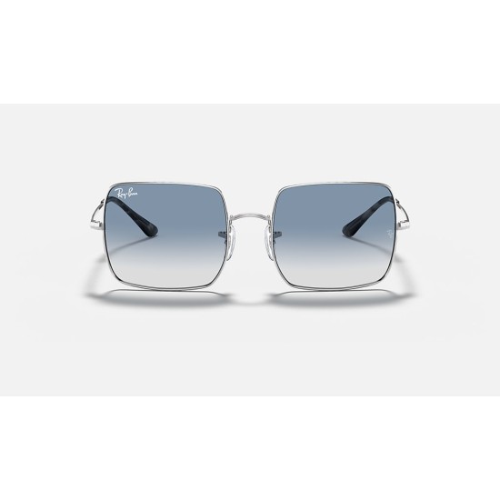 SQUARE 1971 CLASSIC
Lenses: Light Blue Gradient  +  Frame: Silver