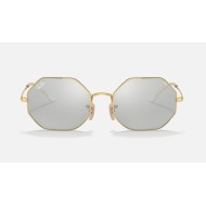 OCTAGON 1972 MIRROR EVOLVE
Lenses: Grey/Blue Photochromic Mirror  +  Frame: Shiny Gold
