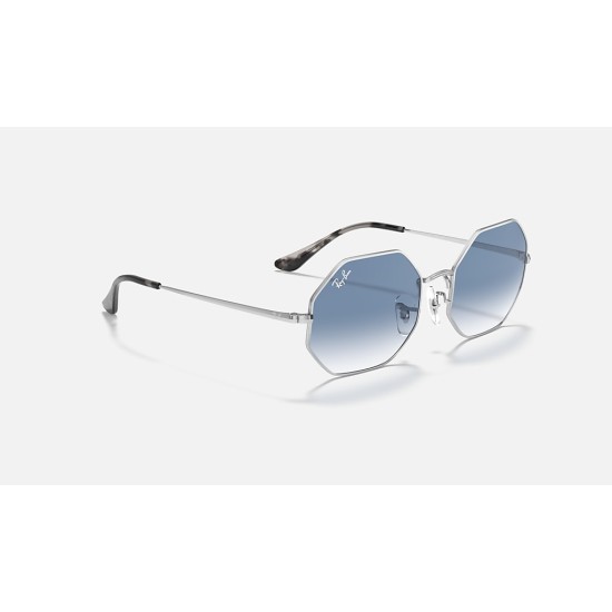 OCTAGON 1972
Lenses: Light Blue Gradient  +  Frame: Silver