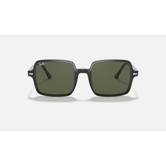 Square II
Lenses: Green Classic G-15  +  Frame: Black