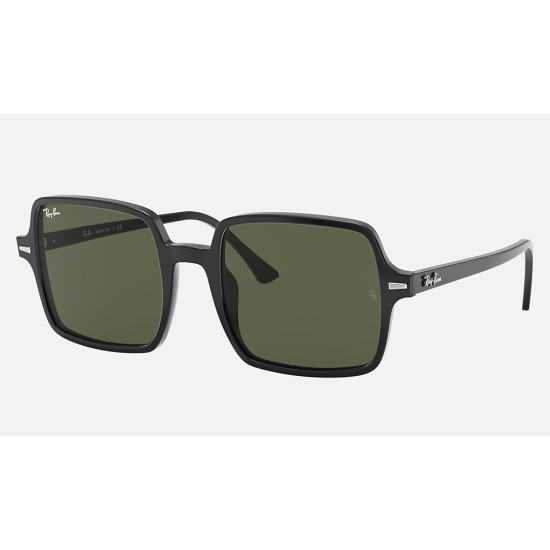 Square II
Lenses: Green Classic G-15  +  Frame: Black