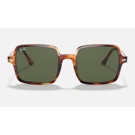 Square II
Lenses: Green Classic G-15  +  Frame: Tortoise
