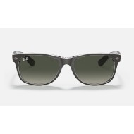 NEW WAYFARER COLOR MIX
Lenses: Grey Gradient  +  Frame: Gunmetal