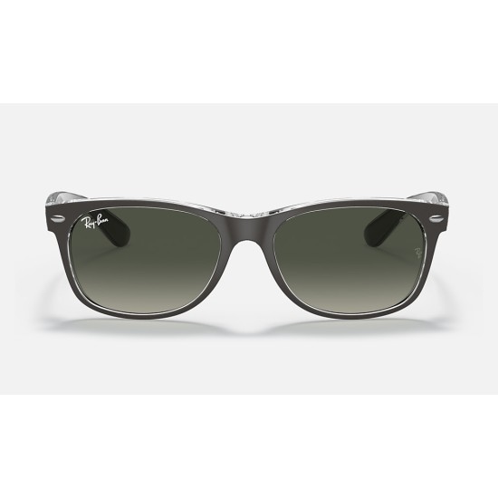 NEW WAYFARER COLOR MIX
Lenses: Grey Gradient  +  Frame: Gunmetal