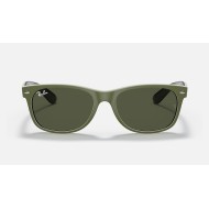 NEW WAYFARER COLOR MIX
Lenses: Green Classic G-15  +  Frame: Green