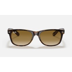 NEW WAYFARER CLASSIC
Lenses: Light Brown Gradient  +  Frame: Tortoise