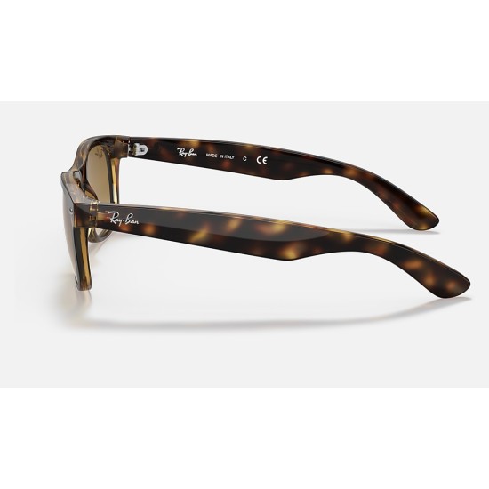 NEW WAYFARER CLASSIC
Lenses: Light Brown Gradient  +  Frame: Tortoise