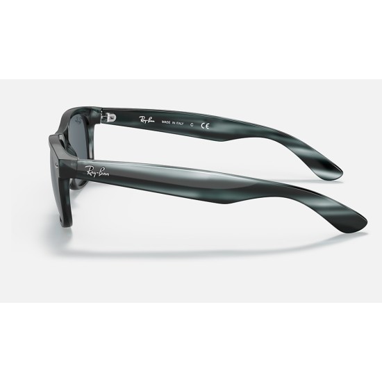 NEW WAYFARER COLOR MIX
Lenses: Blue Classic  +  Frame: Striped Blue
