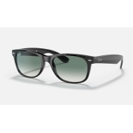 NEW WAYFARER FLASH GRADIENT LENSES
Lenses: Green Gradient  +  Frame: Black