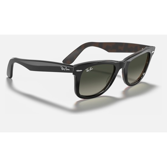 ORIGINAL WAYFARER COLOR MIX
Lenses: Grey Gradient  +  Frame: Grey