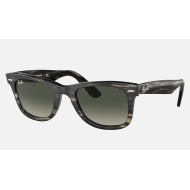 ORIGINAL WAYFARER BIO-ACETATE
Lenses: Grey Gradient  +  Frame: Striped Grey