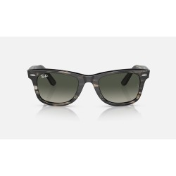 ORIGINAL WAYFARER BIO-ACETATE
Lenses: Grey Gradient  +  Frame: Striped Grey