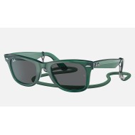 ORIGINAL WAYFARER COLORBLOCK
Lenses: Dark Grey Classic  +  Frame: Transparent Green