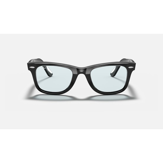 ORIGINAL WAYFARER WASHED LENSES
Lenses: Light Grey Classic  +  Frame: Shiny Black