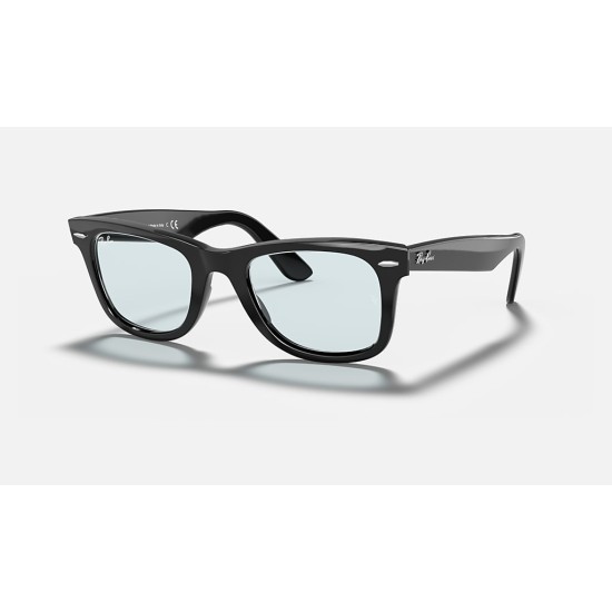 ORIGINAL WAYFARER WASHED LENSES
Lenses: Light Grey Classic  +  Frame: Shiny Black