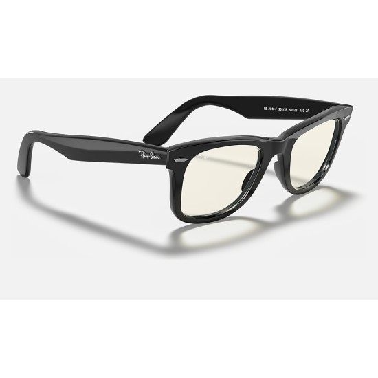 WAYFARER CLEAR EVOLVE
Lenses: Grey Photochromic Classic  +  Frame: Shiny Black