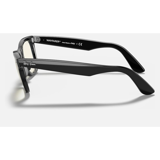 WAYFARER CLEAR EVOLVE
Lenses: Grey Photochromic Classic  +  Frame: Shiny Black