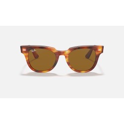 METEOR CLASSIC
Lenses: Brown Classic  +  Frame: Striped Havana