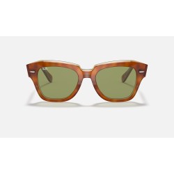STATE STREET
Lenses: Light Green Classic  +  Frame: Tortoise