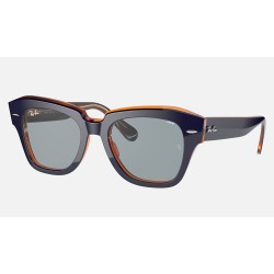 STATE STREET ORANGE FLUO
Lenses: Blue Photochromic Classic  +  Frame: Blue on Orange Fluo