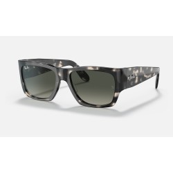 NOMAD FLECK
Lenses: Grey Gradient  +  Frame: Grey Havana