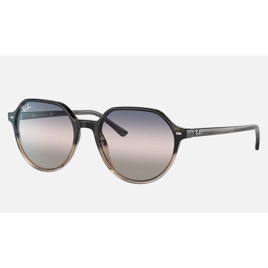 THALIA BI-GRADIENT
Lenses: Pink/Blue Gradient  +  Frame: Grey Havana
