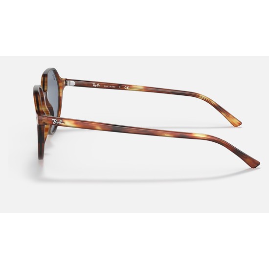 Thalia
Lenses: Blue Classic  +  Frame: Tortoise