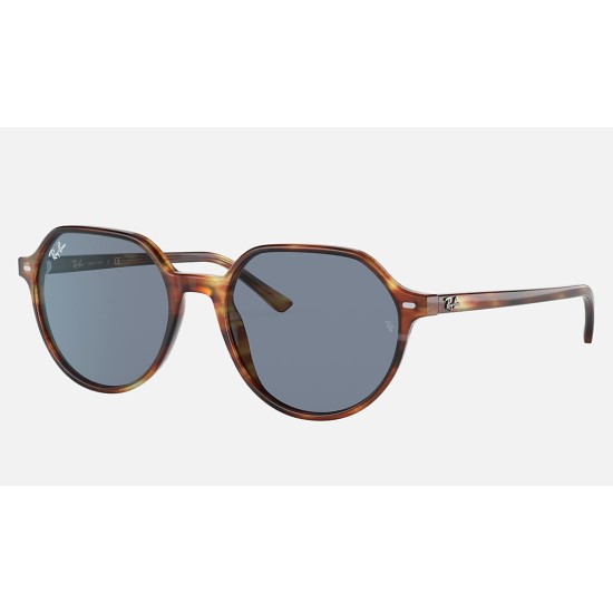 Thalia
Lenses: Blue Classic  +  Frame: Tortoise