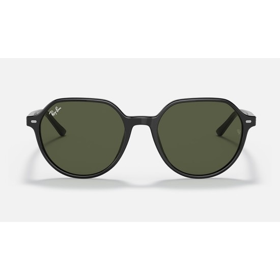 THALIA
Lenses: Green Classic G-15  +  Frame: Black