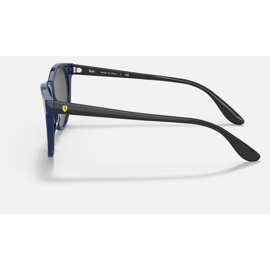 RB2202M SCUDERIA FERRARI COLLECTION
Lenses: Dark Grey Classic  +  Frame: Blue