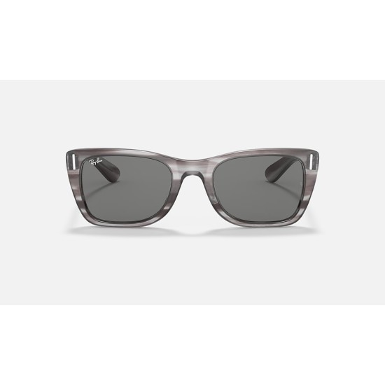 CARIBBEAN
Lenses: Dark Grey Classic  +  Frame: Striped Grey