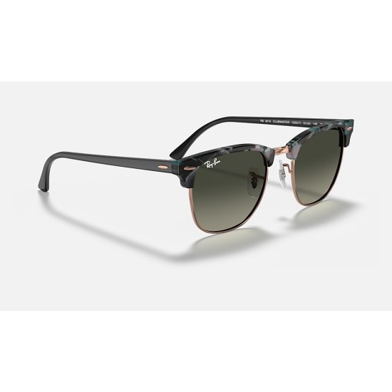 CLUBMASTER FLECK
Lenses: Grey Gradient  +  Frame: Spotted Grey/Green