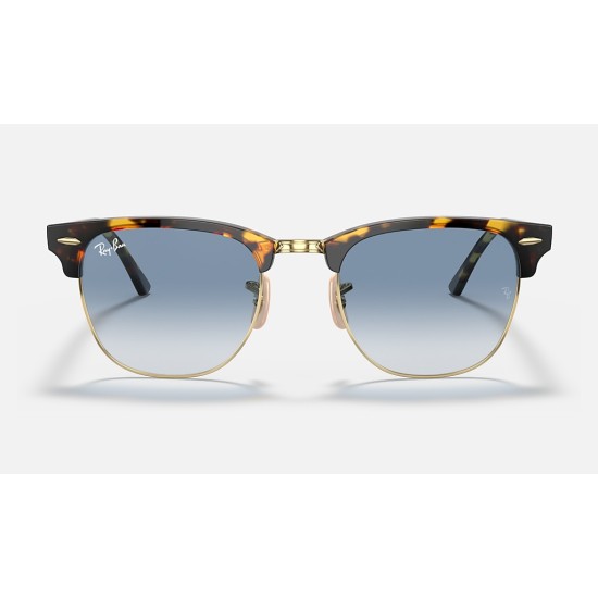 CLUBMASTER FLECK
Lenses: Light Blue Gradient  +  Frame: Yellow Havana