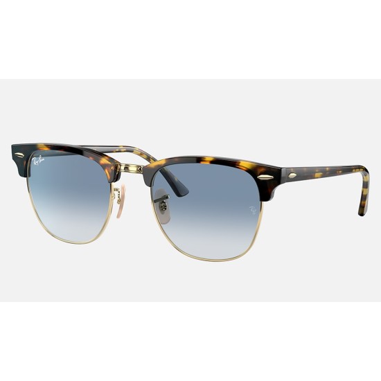 CLUBMASTER FLECK
Lenses: Light Blue Gradient  +  Frame: Yellow Havana