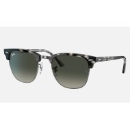 CLUBMASTER FLECK
Lenses: Grey Gradient  +  Frame: Grey Havana