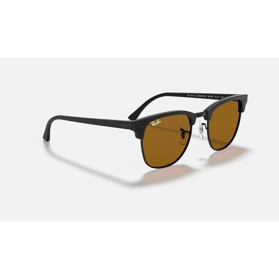 CLUBMASTER CLASSIC
Lenses: Brown Classic B-15  +  Frame: Black