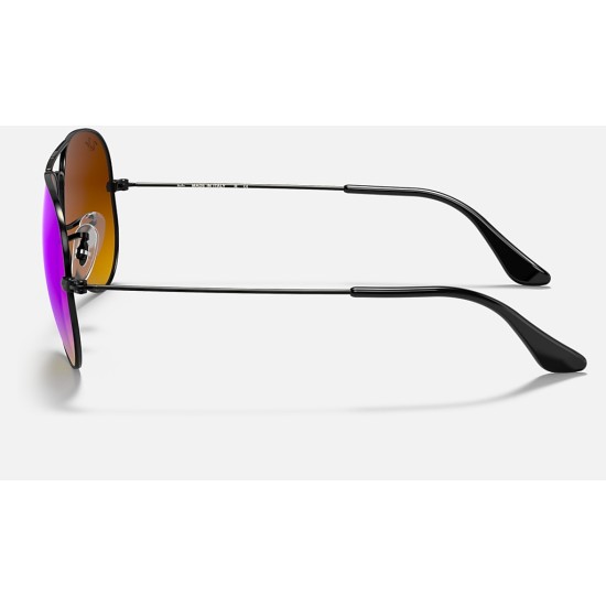 AVIATOR FLASH LENSES GRADIENT
Lenses: Blue Mirror  +  Frame: Black
