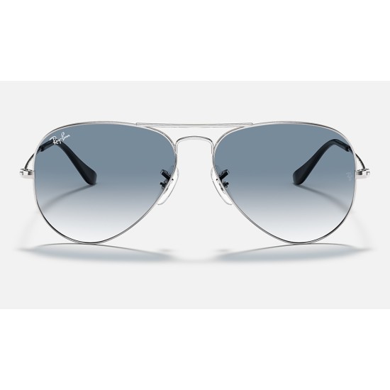 AVIATOR GRADIENT
Lenses: Light Blue Gradient  +  Frame: Silver
