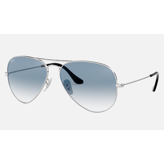 AVIATOR GRADIENT
Lenses: Light Blue Gradient  +  Frame: Silver