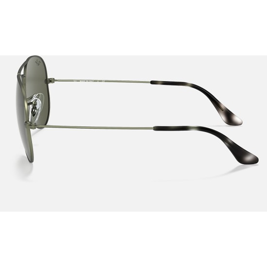 AVIATOR CLASSIC
Lenses: Green Classic G-15  +  Frame: Green Metal