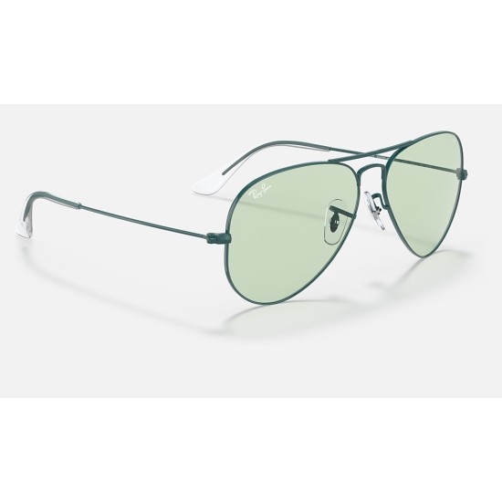 AVIATOR SOLID EVOLVE
Lenses: Green/Blue Photochromic Classic  +  Frame: Shiny Dark Green