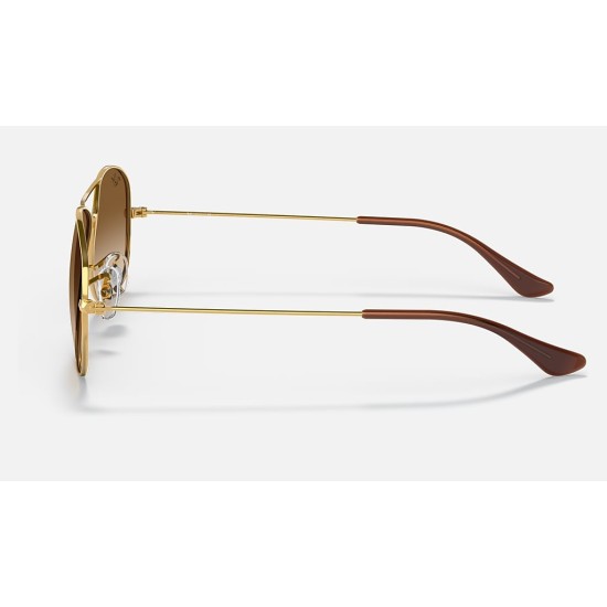 Cockpit
Lenses: Light Brown Gradient  +  Frame: Gold