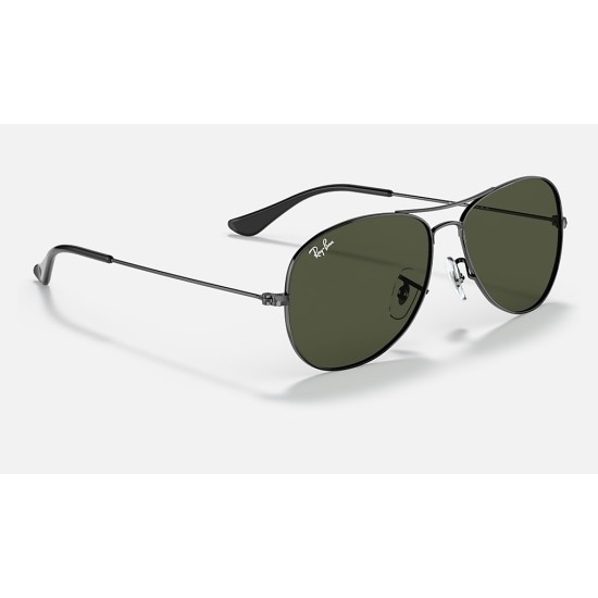 Cockpit
Lenses: Green Classic G-15  +  Frame: Gunmetal