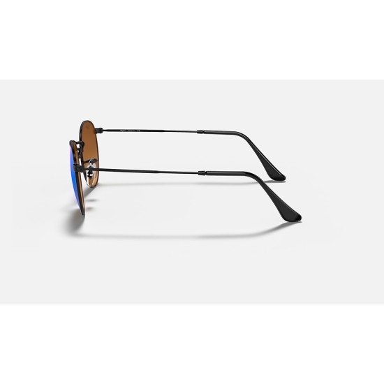 ROUND FLASH LENSES GRADIENT
Lenses: Blue Mirror  +  Frame: Black
