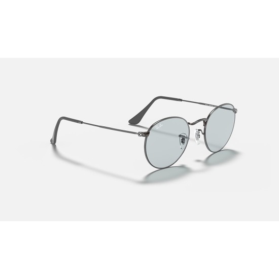 ROUND SOLID EVOLVE
Lenses: Light Blue/Dark Violet Classic  +  Frame: Gunmetal