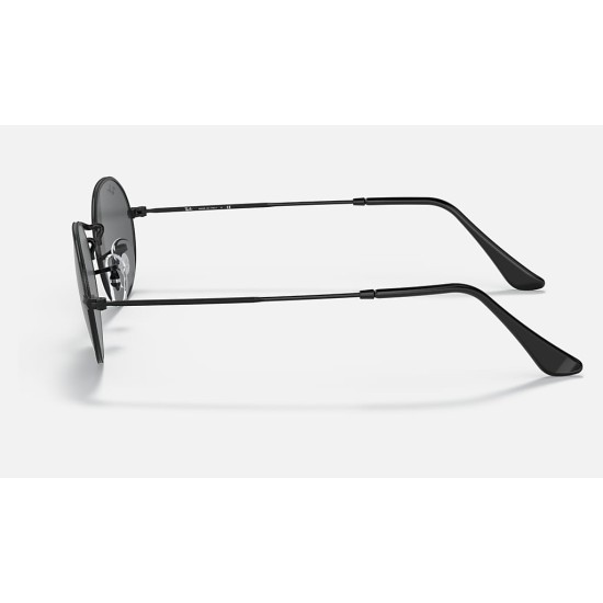 OVAL
Lenses: Grey Classic  +  Frame: Black